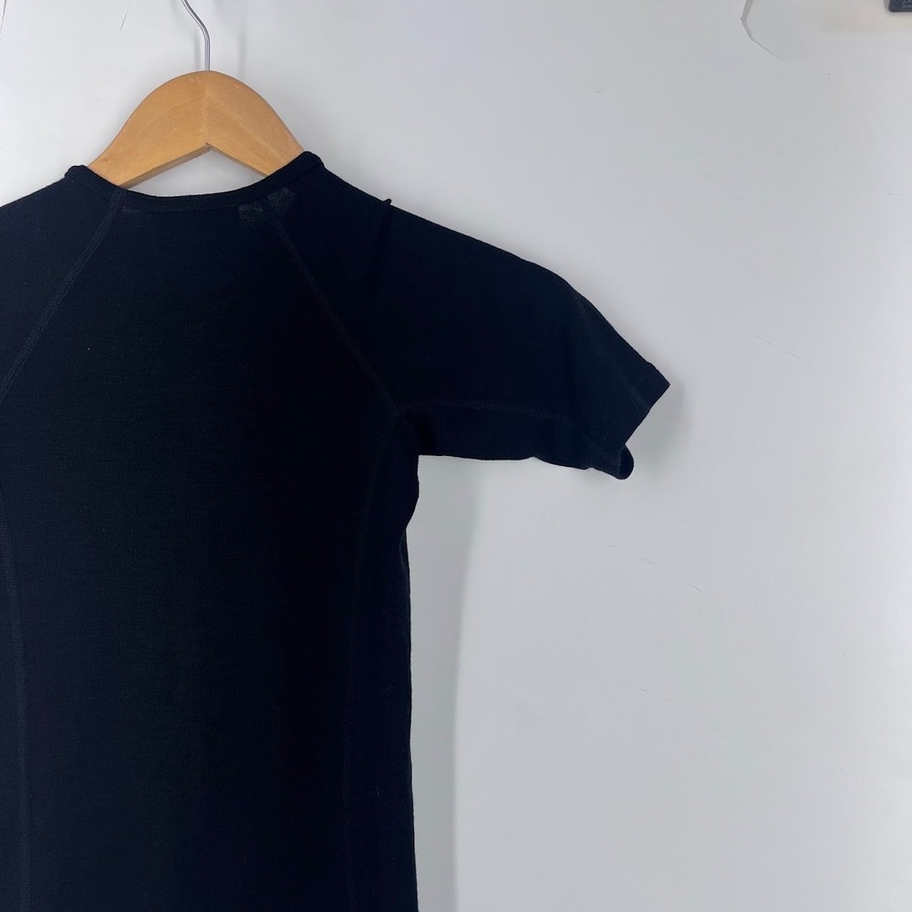 Icebreaker Skin 200 Black 100% Merino Wool Base Layer Short Sleeve Top Womens WS - Picture 6 of 13